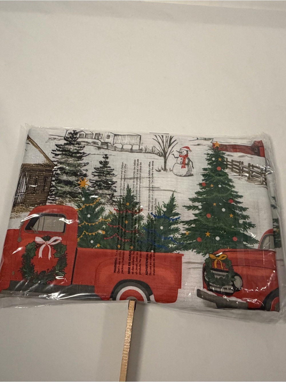St. Nicholas Square Holiday Truck & Tree Oblong  Table Cloth 60x84